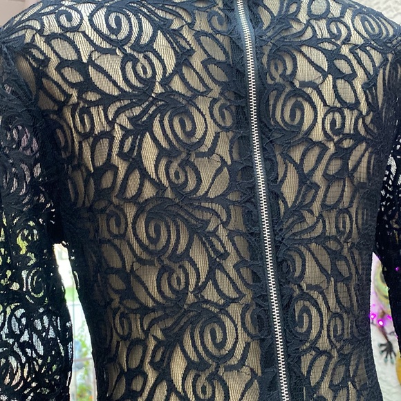 🖤🖤BLACK CAT SUIT W/LACE SLEEVES🖤🖤 - Picture 5 of 8